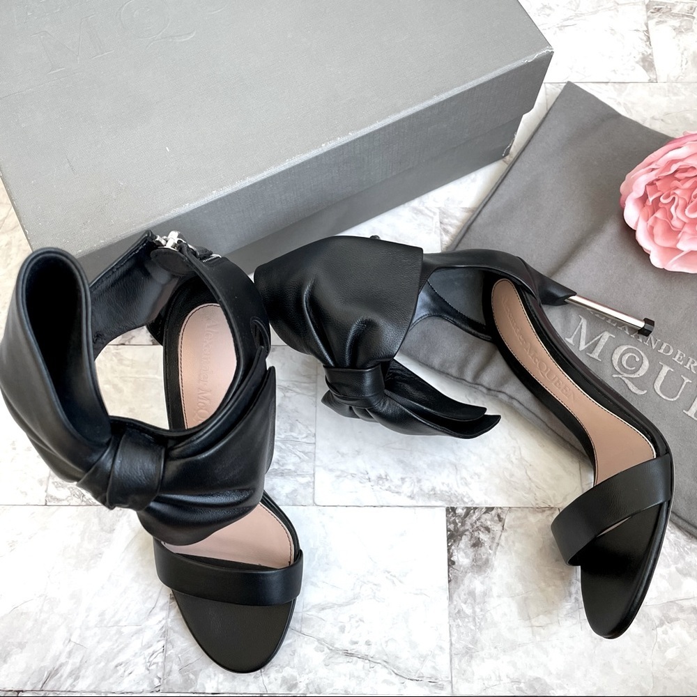 Elegant Black Women's Sandals - Picture 2 of 8